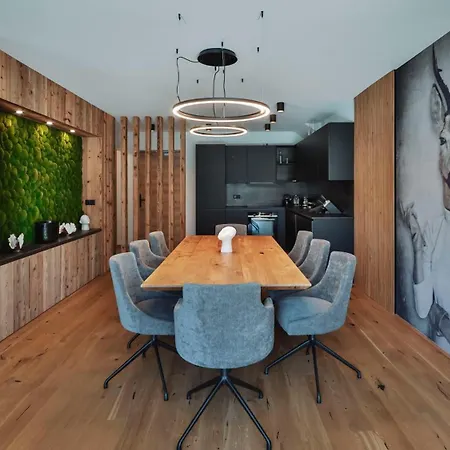 Apartment Triple A